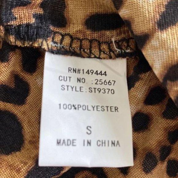 Ember Women's Stretch Blouse Button Down Animal Print Cougar Size Small - Picture 8 of 8